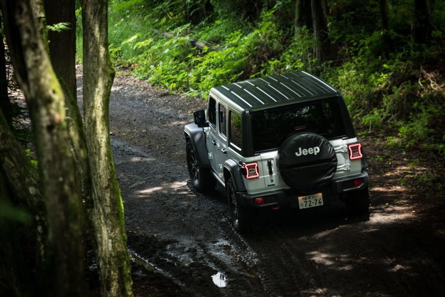  Jeep Wrangler Unlimited Rubicon (JL) 2019 года  (JP) (фото 16 из 18)